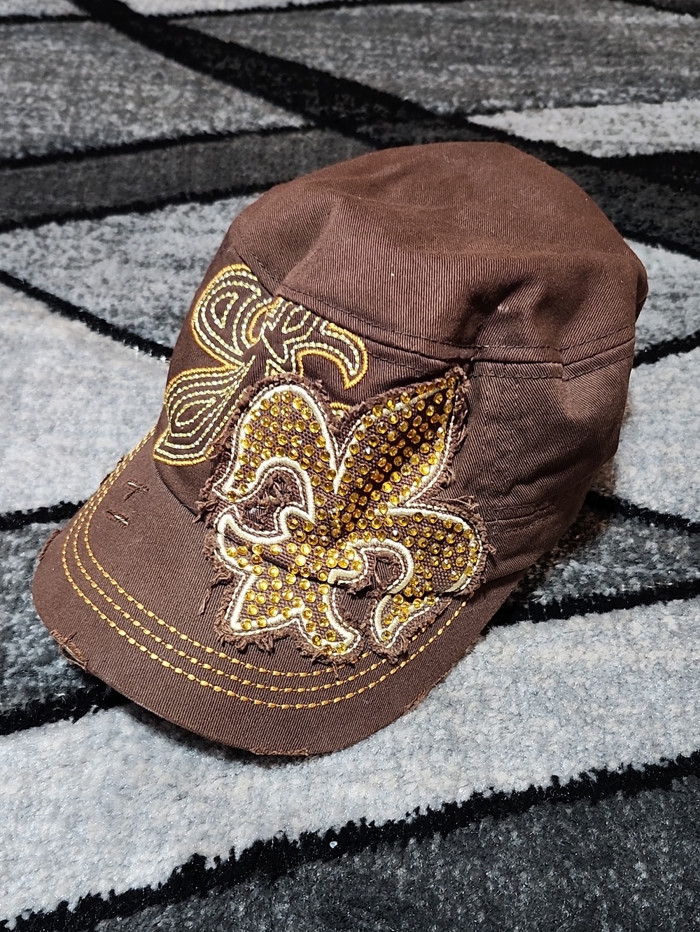 VINTAGE LEADER L.O.G.A BROWN EMBROIDERED FLEUR-DE-LIS RHINESTONES DISTRESSED HAT